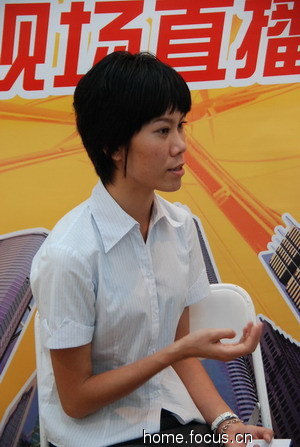 ���ڇ��H�Ҽ�չ���(zhu��n)�L(f��ng)���W���R�OӋ��������