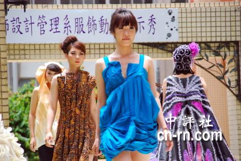 Ů�W(xu��)�������@�G�ɰ�������ӑ��(hu�� )