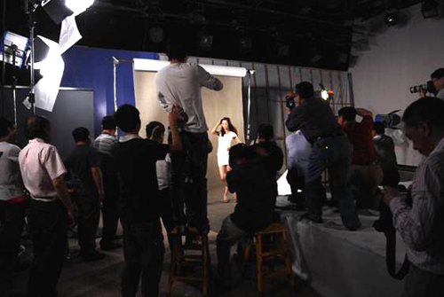 �����zӰ�f(xi��)��(hu�� )�c��I(y��)�k(li��n)�x���(d��ng)