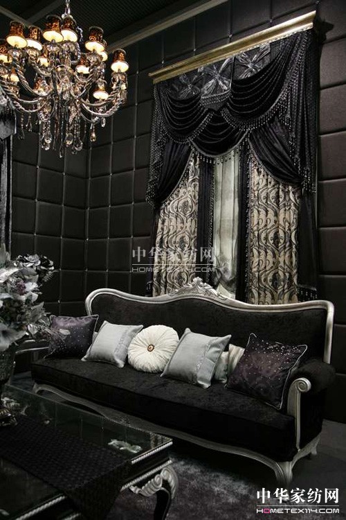 ���ڇ��H�Ҽ���ˇ�߼Ҿ��Ʒչ�[��(hu�� )