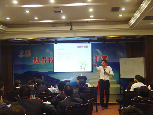 ˹�ø��e�k���N(xi��o)�ۃ�(y��u)��ģʽ����Ӗ���(d��ng)