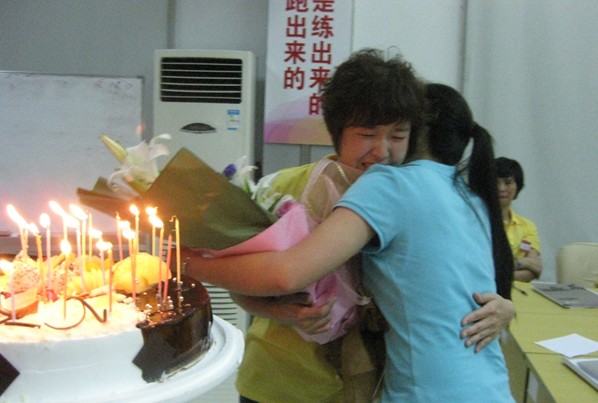 �����z�ڶ���ȫ���½�(j��ng)�N(xi��o)�̼�Ӗ�I(y��ng)��Ļ