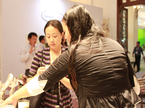 �z��•���{�r(sh��)�мҾ�չ�����P(gu��n)ע