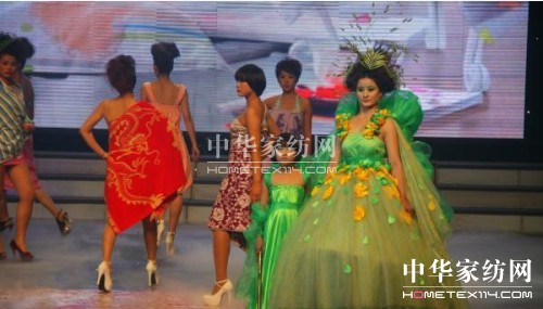 �����e��2012ӭ�´���ˇ�R��