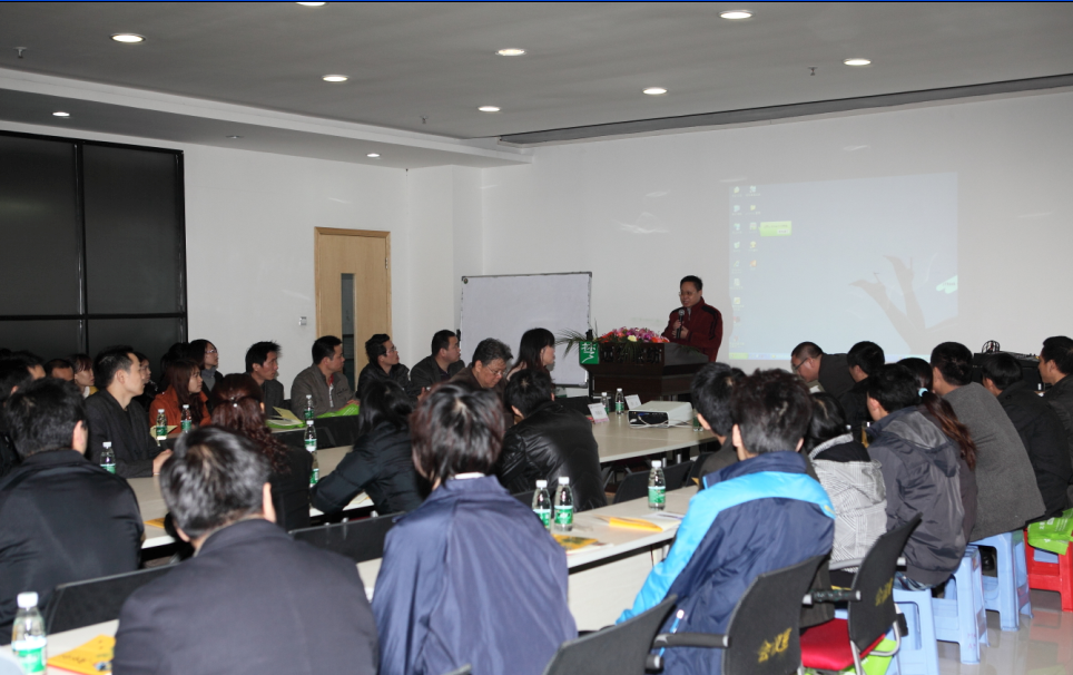 �h��(m��ng)�_(k��i)չ���Ҹ������v����