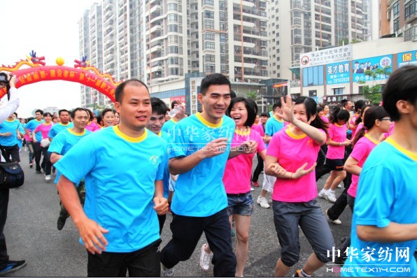 ���˹�Ҽ��L(ch��ng)��ِ�������w�|(zh��)չ�F�L(f��ng)��