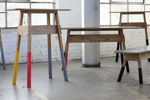 ���m�ӵ����� ����(d��ng)�Ą�(chu��ng  )��ɫ��