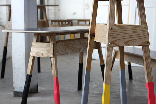 ���m�ӵ���������(d��ng)�Ą�(chu��ng  )��ɫ��