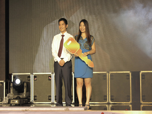 �Pʢ�Ҽ�2012�ﶬ��Ʒ�l(f��)����(hu�� )������Ļ