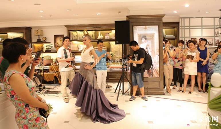 ����Ҽ��߶�VIP�ƕ�(hu�� )��������ӿ��(d��ng)