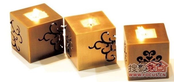 �A����ɫ�;����d����ʢ��(��)