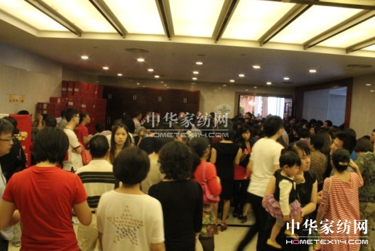 �Ϸ������70��(li��n)��(d��ng)�ɿ�(j��)�Ȼ