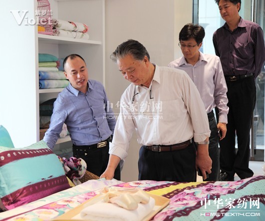 ����(li��n)�ϕ�(hu�� )��(hu�� )�L(ch��ng)�����x���^(gu��n)���_�m