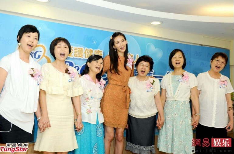 ��־���״Γ����C���˰��鰩�����߼t̺