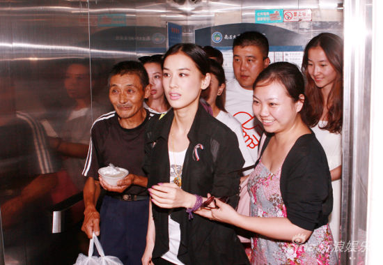 �����Sʥ�����������u(m��i)30���f(w��n)�ƿ�ȁ���