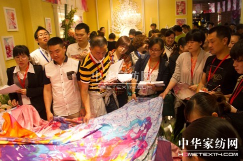 ����Ҽ�����ɫ��2014�ﶬ��؛��(hu�� )�A�M(m��n)�e��