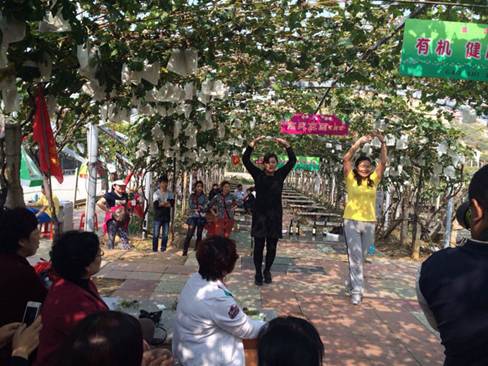 ����ף�R�W�ɼҼ�ƽ�ȵ�����λ��(d��ng)�A�M(m��n)�Y����