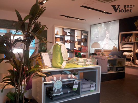 ���_�m2015������Ʒӆ؛��(hu�� )���e��һ������Cɭ��