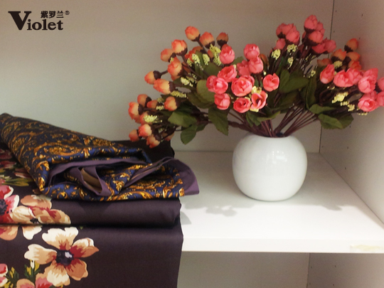 ���_�m2015������Ʒӆ؛��(hu�� )���e��һ������Cɭ��