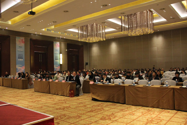 ���_�Ҽ�2015��������Ʒ�l(f��)����(hu�� )����ͨ�`����