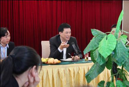 ���ˍu�Ҽ�2015������Ʒ�b�p��(hu�� )�߽�(j��ng)�N(xi��o)����Մ��(hu�� )�A�M(m��n)�Y����