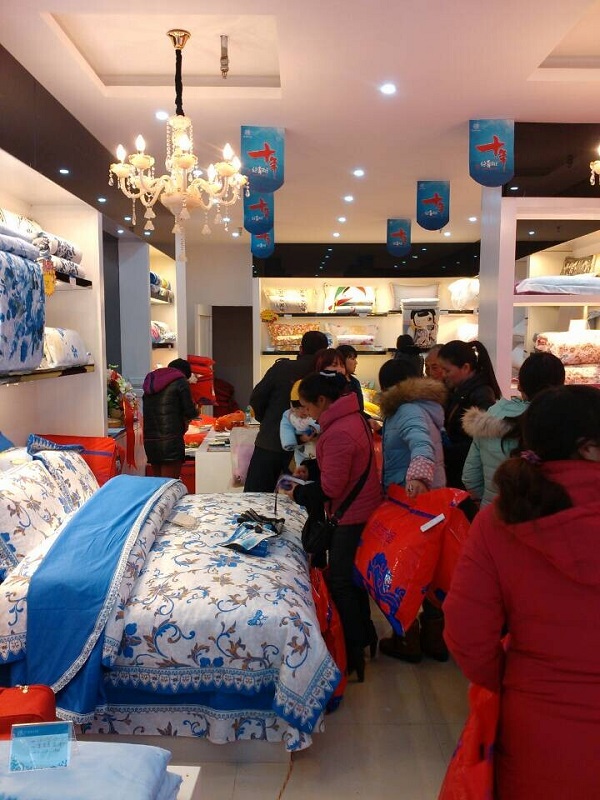 �����཭���m��(zhu��n)�u(m��i)�_(k��i)�I(y��)�`�ų���(m��ng)�ð��໨����