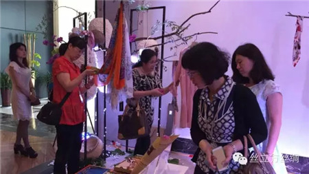 �z�����������ΘI(y��)���ɞ��ِΨһ��Ʒٝ����