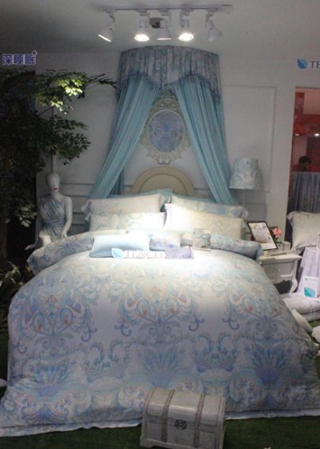 ���A(y��ng)•���𺽡�