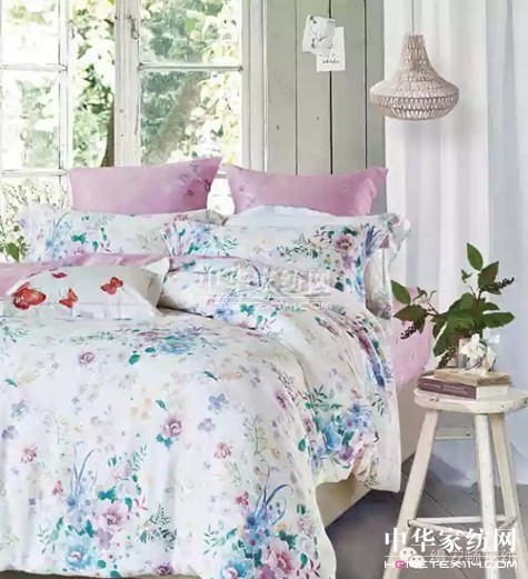 Ů�����@�ӟ��ɵ����z���D��zS+��Ů�����(l��i)��