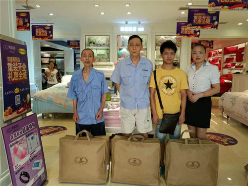 �Pʢ�Ҽ����(y��ng)���(y��ng)�꣺������Ş�������b�����_(k��i)�I(y��)