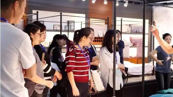 ���R���Ҽ�2017������Ʒ�l(f��)����(hu�� )�ɹ��e��