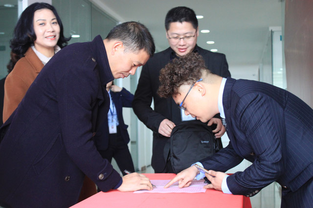 ������һ������δ��(l��i)������ӛ�Pʢ�Ҽ�2017���һ���ȴ�͑�(h��)��(hu�� )�h�A�M(m��n)��Ļ��