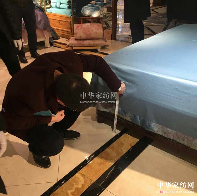 �Pʢ�Ҽ�2017������Ʒȫ��Ѳ����Ӗ��(hu�� )����һվ�ڽ�����ʽ���_(k��i)�Ļ��