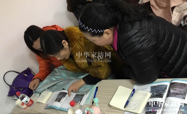 �Pʢ�Ҽ�����Ӣ�Ƽ��S�����(m��ng)��Ⱥ�t����־�ڎp����