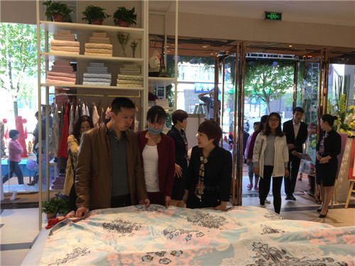 �Ԛ�����Ĳ��Ȼ�����@ôһ�ҳ���Pʢ�Ҽ��w��!