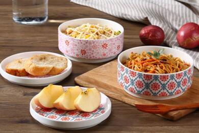 ����һ���ߵ��������������Ϻ���Ʒ�Ҿ�չ���ؕ��N(xi��o)��؛