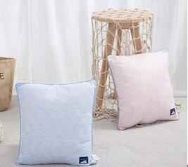 ���ձ؂������M�ڵ������Ϻ����H��Ʒ�Ҿ�չ��