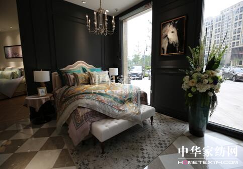 ���󣺏��Ї��Ҽ���������ߵ����H���ƵĄ�(chu��ng  )����