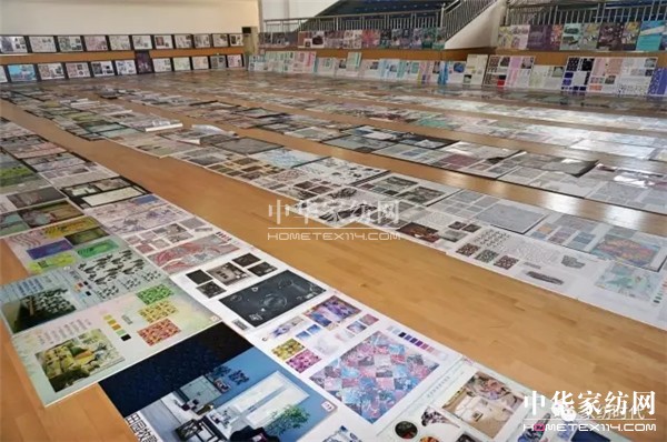 �ư���һ��(ch��ng)ɫˇ�p�^�Į�(hu��)�������ں�������չ�_(k��i)����