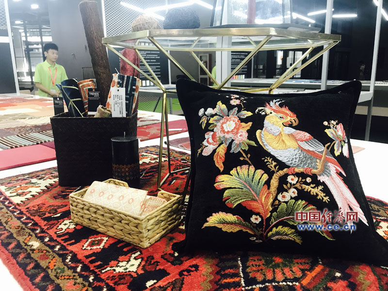 ���I(l��ng)څ���Ϻ��ﶬ�Ҽ�չ�_(k��i)Ļ