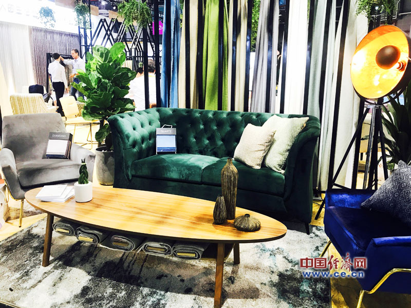 ���I(l��ng)څ���Ϻ��ﶬ�Ҽ�չ�_(k��i)Ļ