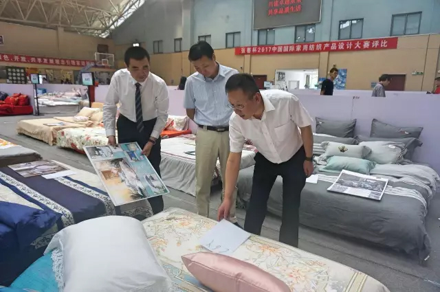 �Ҹ�������ζϯ����ͨ������������300���Ҽ��a(ch��n)Ʒ��Ů�����