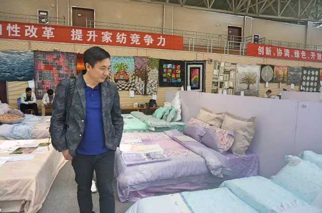 �Ҹ�������ζϯ����ͨ������������300���Ҽ��a(ch��n)Ʒ��Ů�����