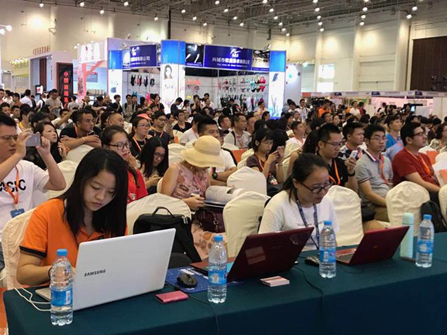 �O�ߺ�l(f��)�����ļҼ����{�����Ј�(ch��ng)���u(m��i)�������P(gu��n)ע����