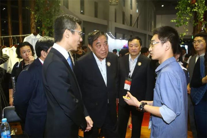 ���@��������L(f��ng)�����м�(li��n)���＾(li��n)չ���_(k��i)Ļ