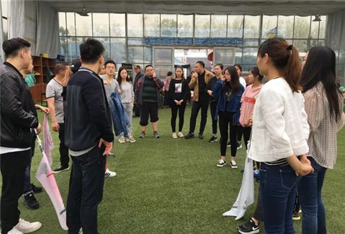 �Pʢ��(h��)��F�����(d��ng)�O���澳���ƵZͬ����