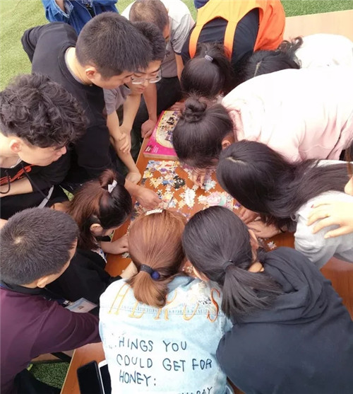 �Pʢ��(h��)��F�����(d��ng)�O���澳���ƵZͬ����