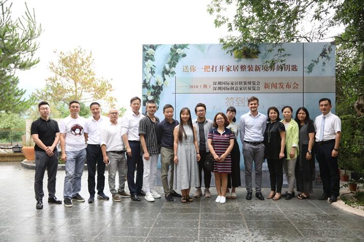 ����Ȼ���ؾ�����������һ��(ch��ng)���ӵİl(f��)����(hu�� )