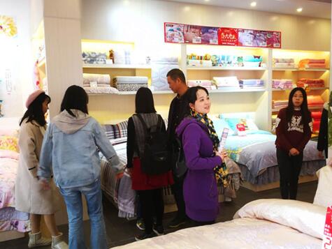 ˯�����Ҽ�¡���M(j��n)�v�(y��ng)��������(ch��ng)�����