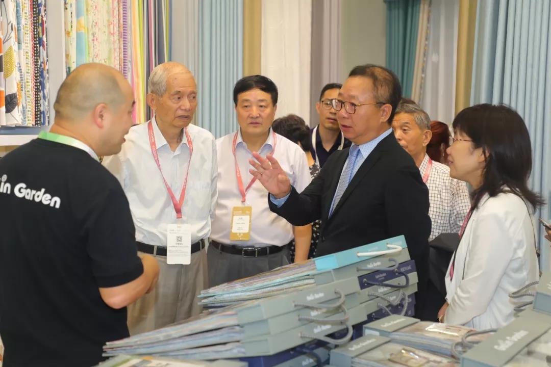 �������25�d��δ��(l��i)������k��--2019�ﶬ�Ҽ�չ�ڇ��ҕ�(hu�� )չ���ģ��Ϻ����A���_(k��i)Ļ